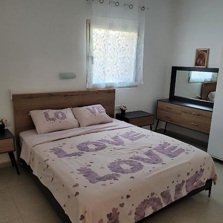 צימר ברחובות - Israeli Home ภายนอก รูปภาพ