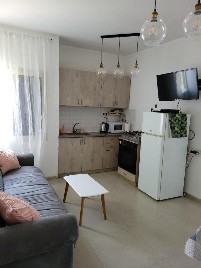 צימר ברחובות - Israeli Home ภายนอก รูปภาพ