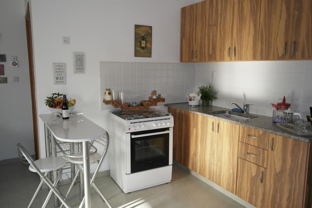 צימר ברחובות - Israeli Home ภายนอก รูปภาพ